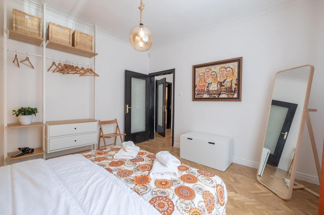 Apartamento Sophisticated Gem With Private Parking Sofía Exterior foto