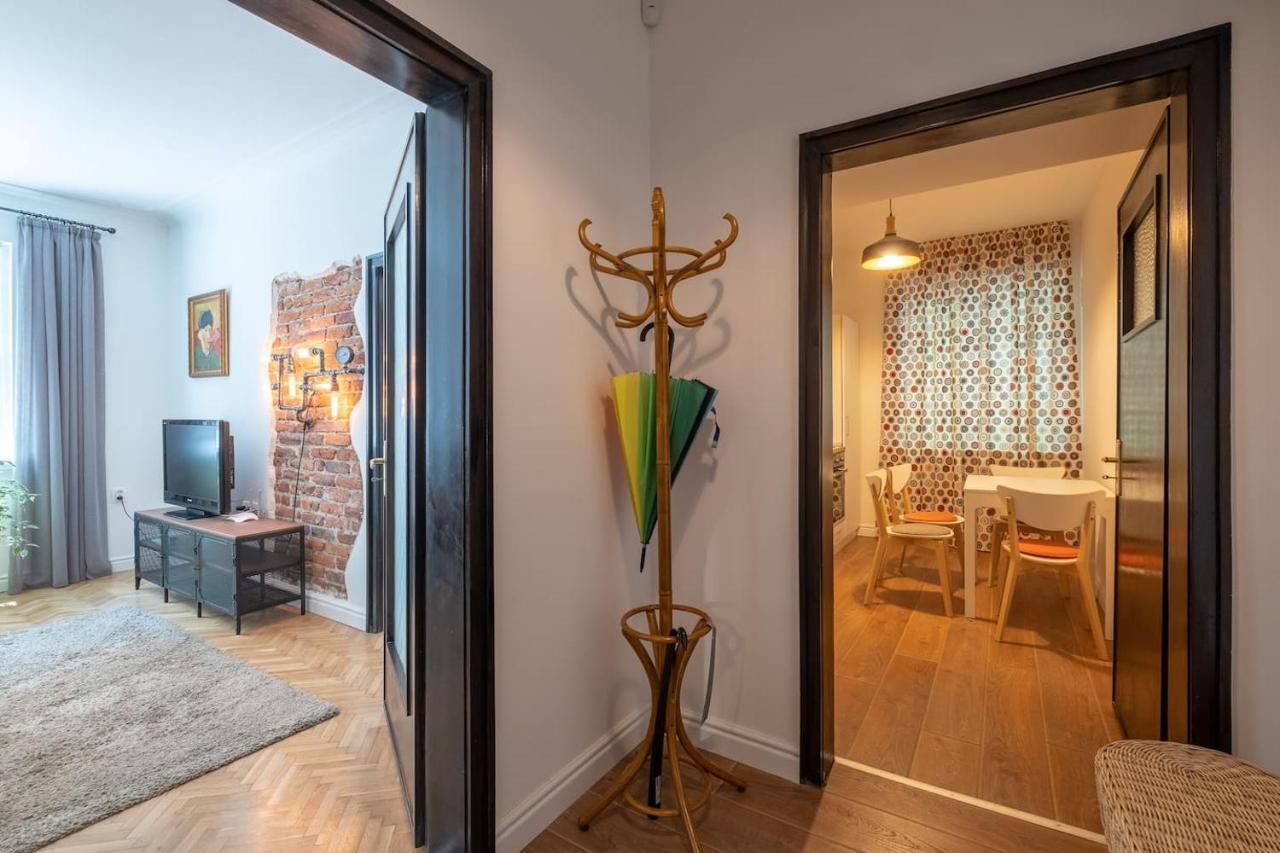 Apartamento Sophisticated Gem With Private Parking Sofía Exterior foto